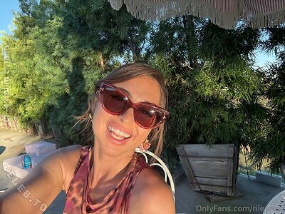 Riley Reid Nude Leaked Photo #700