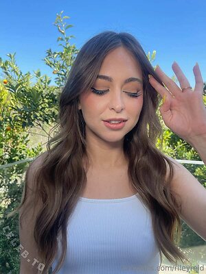Riley Reid Nude Leaked Photo #749