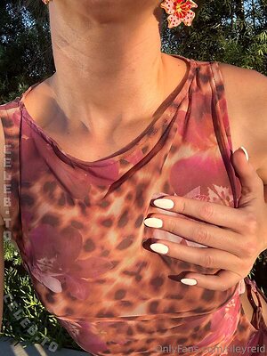 Riley Reid Nude Leaked Photo #818
