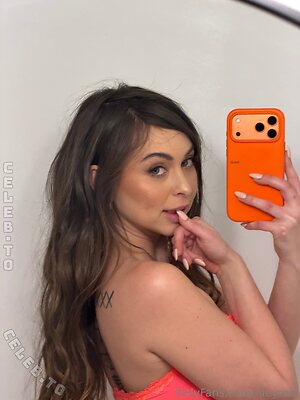 Riley Reid Nude Leaked Photo #833