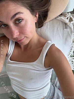 Riley Reid Nude Leaked Photo #892
