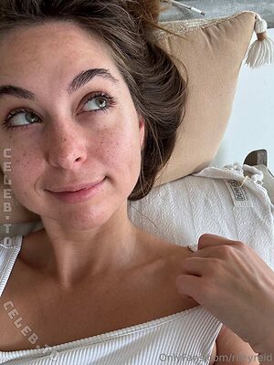 Riley Reid Nude Leaked Photo #895