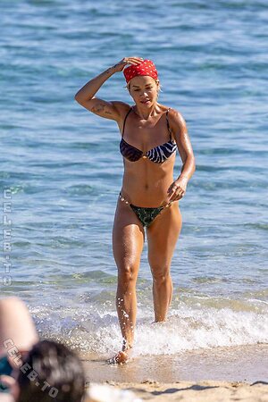Rita Ora photo