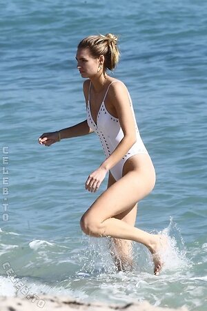 Roosmarijn De Kok Nude Leaked Photo #462