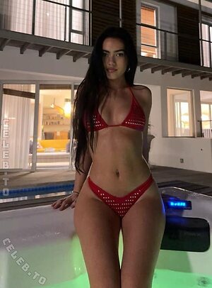 Roxanarosuu Nude Leaked Photo #8