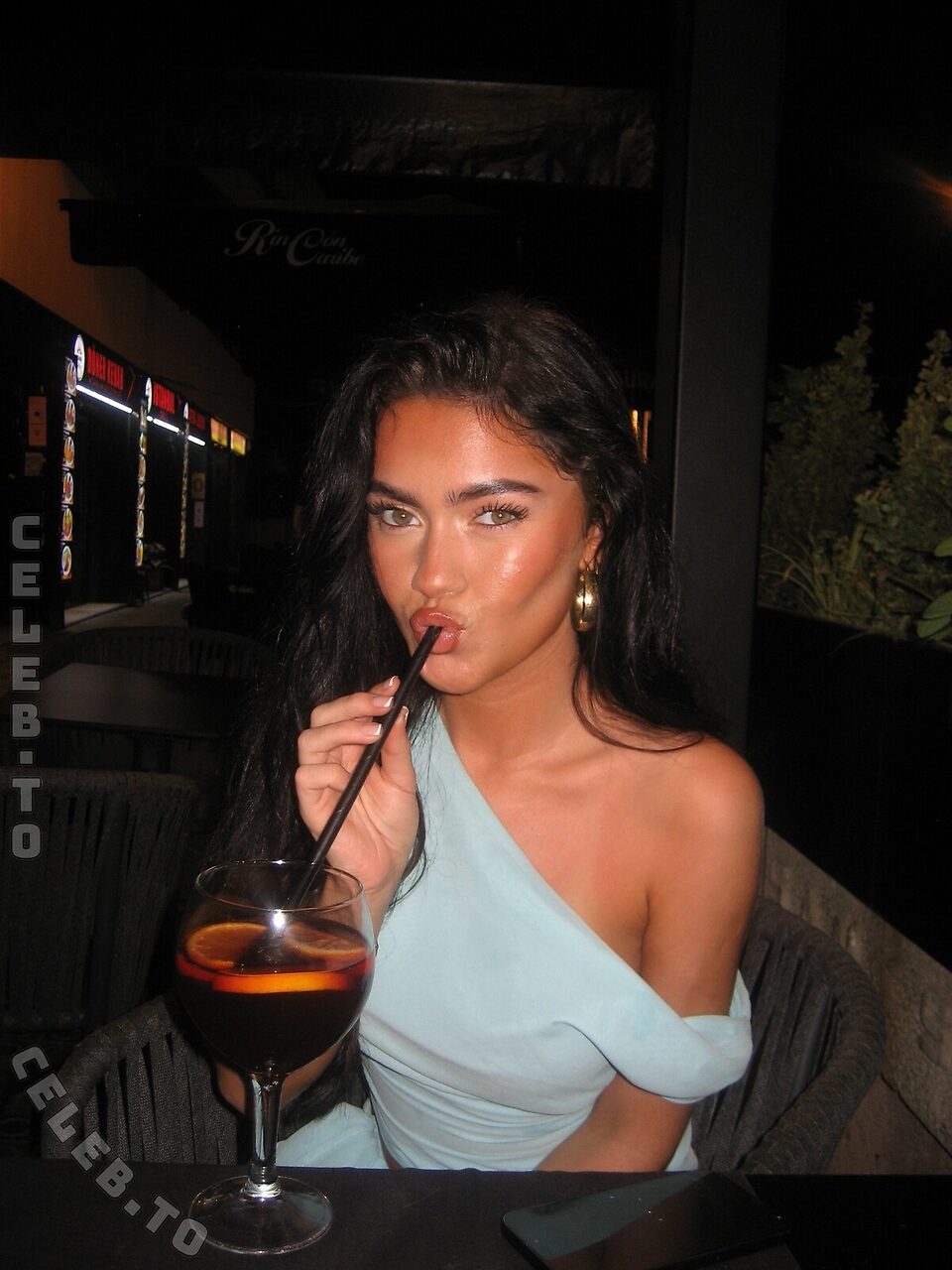 Roxanarosuu Nude Leaked Photos