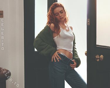Sadie Sink Nude Leaked Photo #80
