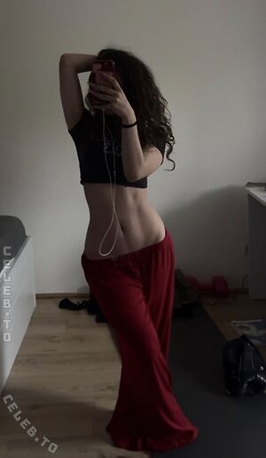 Sallyceaa Nude Leaked Photo #5