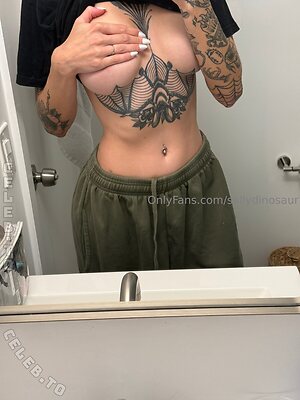 SallyDinosaur Nude Leaked Photo #242
