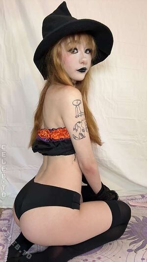 Sammynoodlesoup Nude Leaked Photo #340