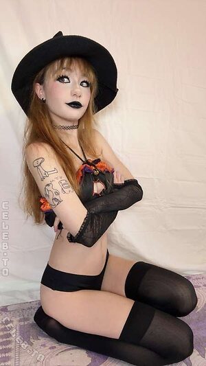 Sammynoodlesoup Nude Leaked Photo #351