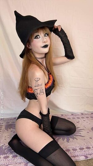 Sammynoodlesoup Nude Leaked Photo #365