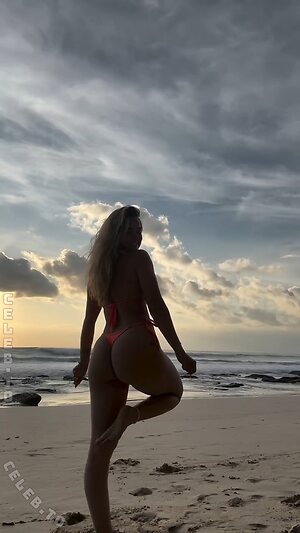 Sara Incir Nude Leaked Photo #2