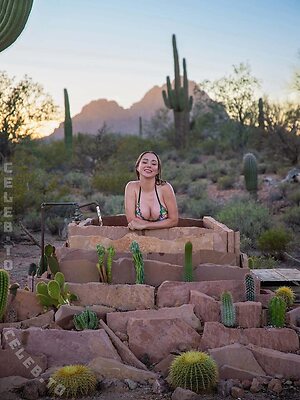 Sara Jean Underwood Nude Leaked Photo #309