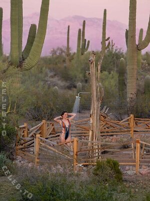Sara Jean Underwood Nude Leaked Photo #311