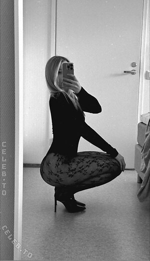 Sara Manner Nude Leaked Photo #33