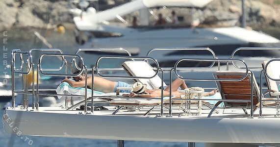 Sara Sampaio Nude Leaked Photo #63