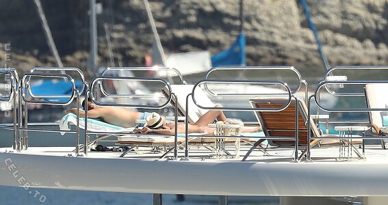 Sara Sampaio Nude Leaked Photo #65