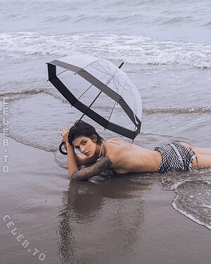 Sara Velez Nude Leaked Photo #25