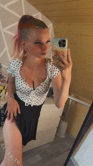 SarahNoir Nude Leaked Photo #2