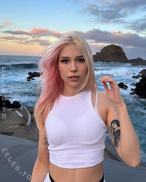 Sarahtoninx9_ Nude Leaked Photo #40