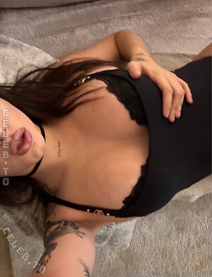 sashamilanii Nude Leaked Photo #9