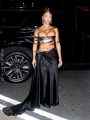 Saweetie Nude Leaked Photo #19