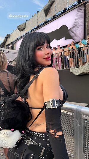 Selina Groetzner Nude Photos