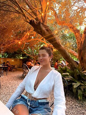 Selin Sezen