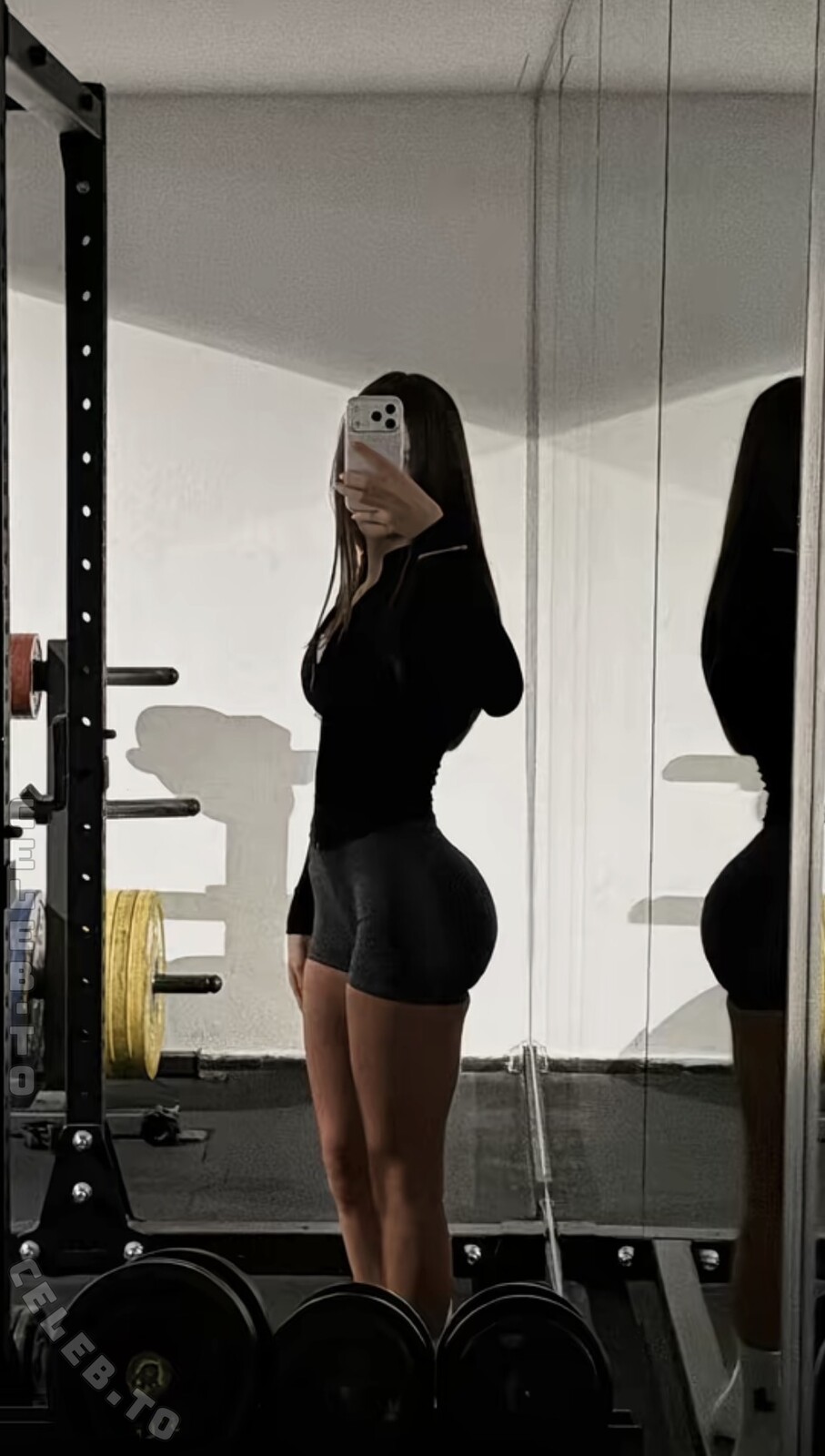 Serra.tzcn Nude Leaked Photos