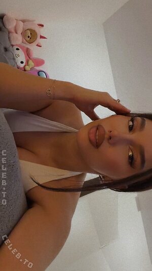 shakiravv Nude Leaked Photo #41