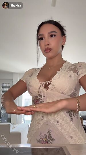 shakiravv Nude Leaked Photo #54