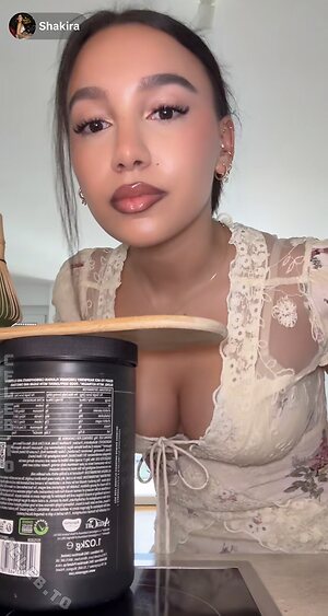shakiravv Nude Leaked Photo #55