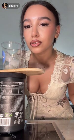 shakiravv Nude Leaked Photo #65