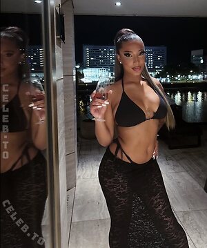 shaniaa.d1or Nude Leaked Photo #10