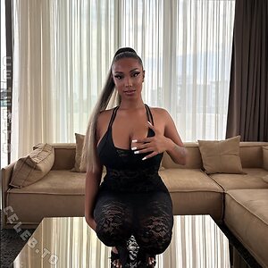 shaniaa.d1or Nude Leaked Photo #19