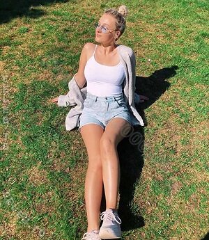 Slimladysashka Nude Leaked Photo #21