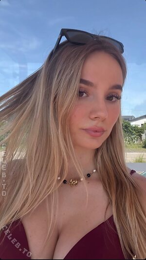 Snipsska Nude Leaked Photo #28