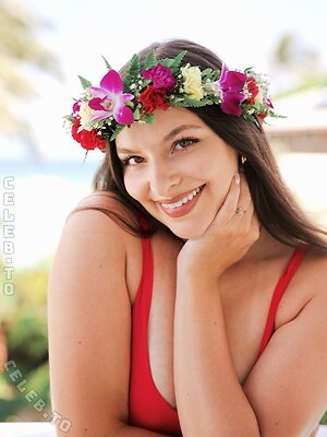 Sofia Reise Nude Leaked Photo #5