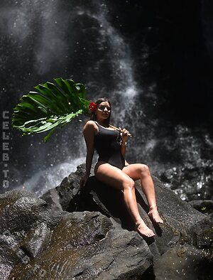 Sofia Reise More Nude Photos