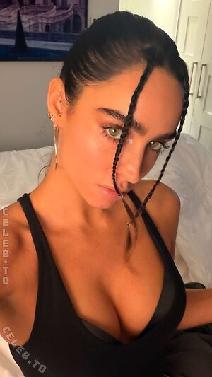 Sommer Ray Nude Leaked Photo #85