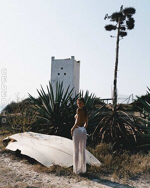 Sophia Lüders Nude Leaked Photo #39