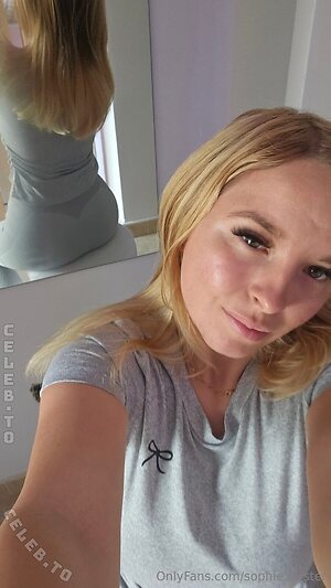 sophie forster Nude Leaked Photo #14