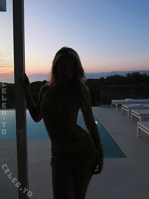Sophie Schnur Nude Leaked Photo #97