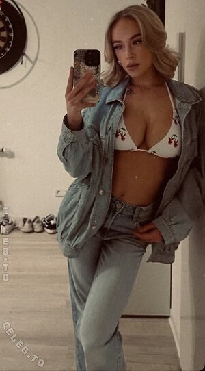 Sophie.a.s Nude Leaked Photo #6