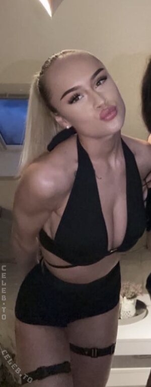 Sophie.a.s Nude Leaked Photo #11