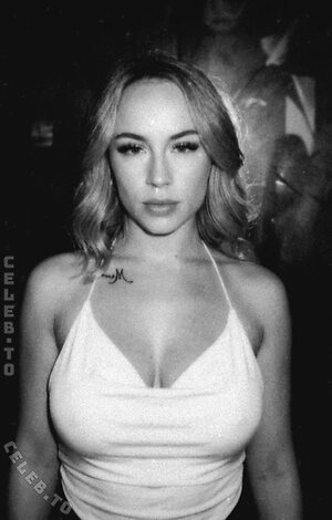 Sophie.a.s Nude Leaked Photo #23