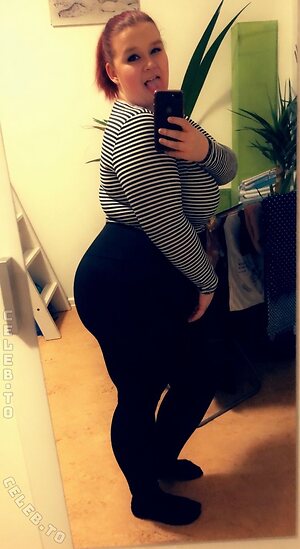 SophieSchmande Nude Leaked Photo #81