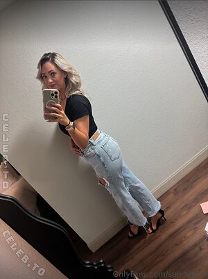 SportyWife Nude Leaked Photo #45