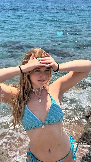 Stefi Staska More Nude Photos